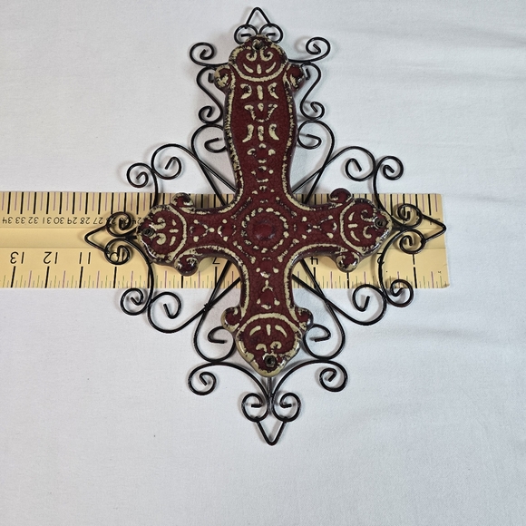 Ceramic Wall Hung Cross With Decorative Wire Backing 14" Tall X 11" Wide Red - Picture 4 of 5